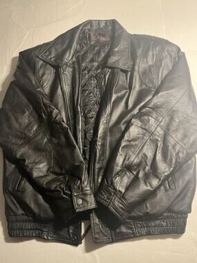 Vintage 90s Phase Two Black Leather Bomber Jacket Men’s Large Quilted Lined
